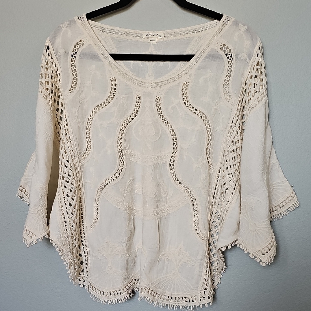 Ultra Pink Classy Boho Cream Cutwork Crochet Lace Poncho Batwing Blouse Medium